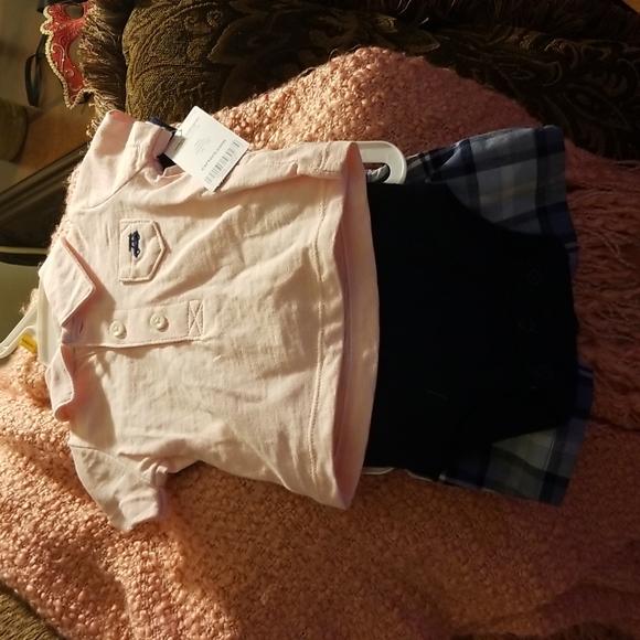 Carters newborn outfits - Picture 4 of 6